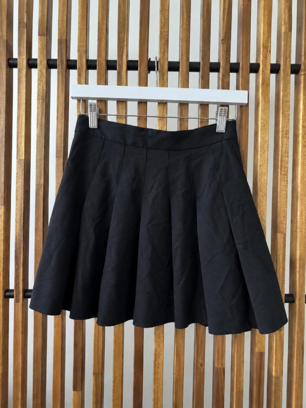 Aritzia Black Pleated Mini Skirt